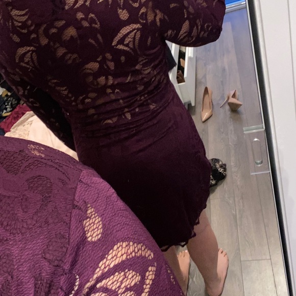 H and M lace dress - Picture 3 of 5